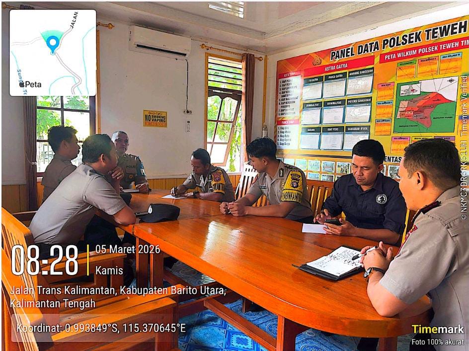 Kapolsek Teweh Timur Pimpin Apel Pagi dan Anev, Tekankan Disiplin serta Hindari Pelanggaran
