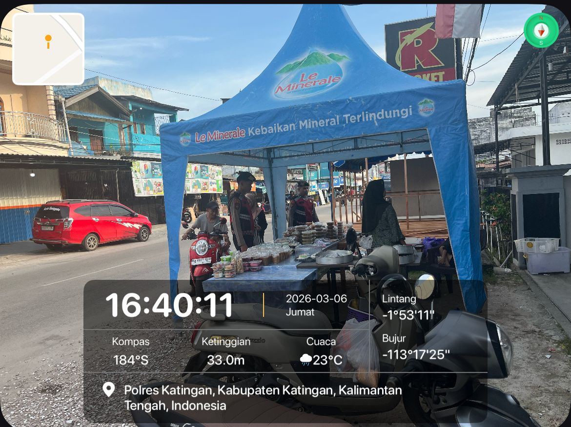 Personel Samapta Polres Katingan Laksanakan Patroli di Pasar Ramadan.