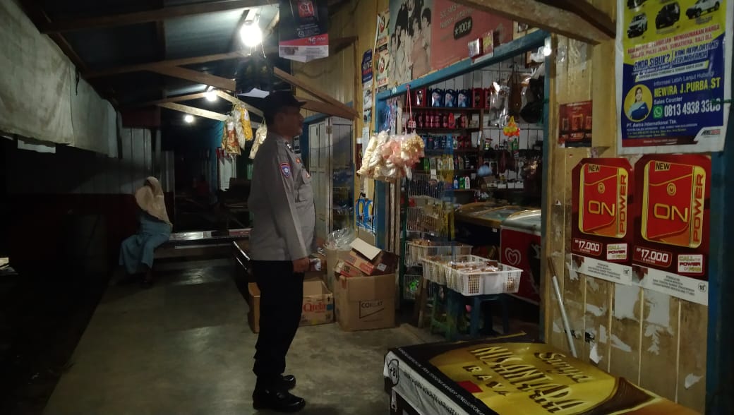 Piket Polsek Delang Sambangi Pedagang, Jalin Kedekatan dengan Masyarakat