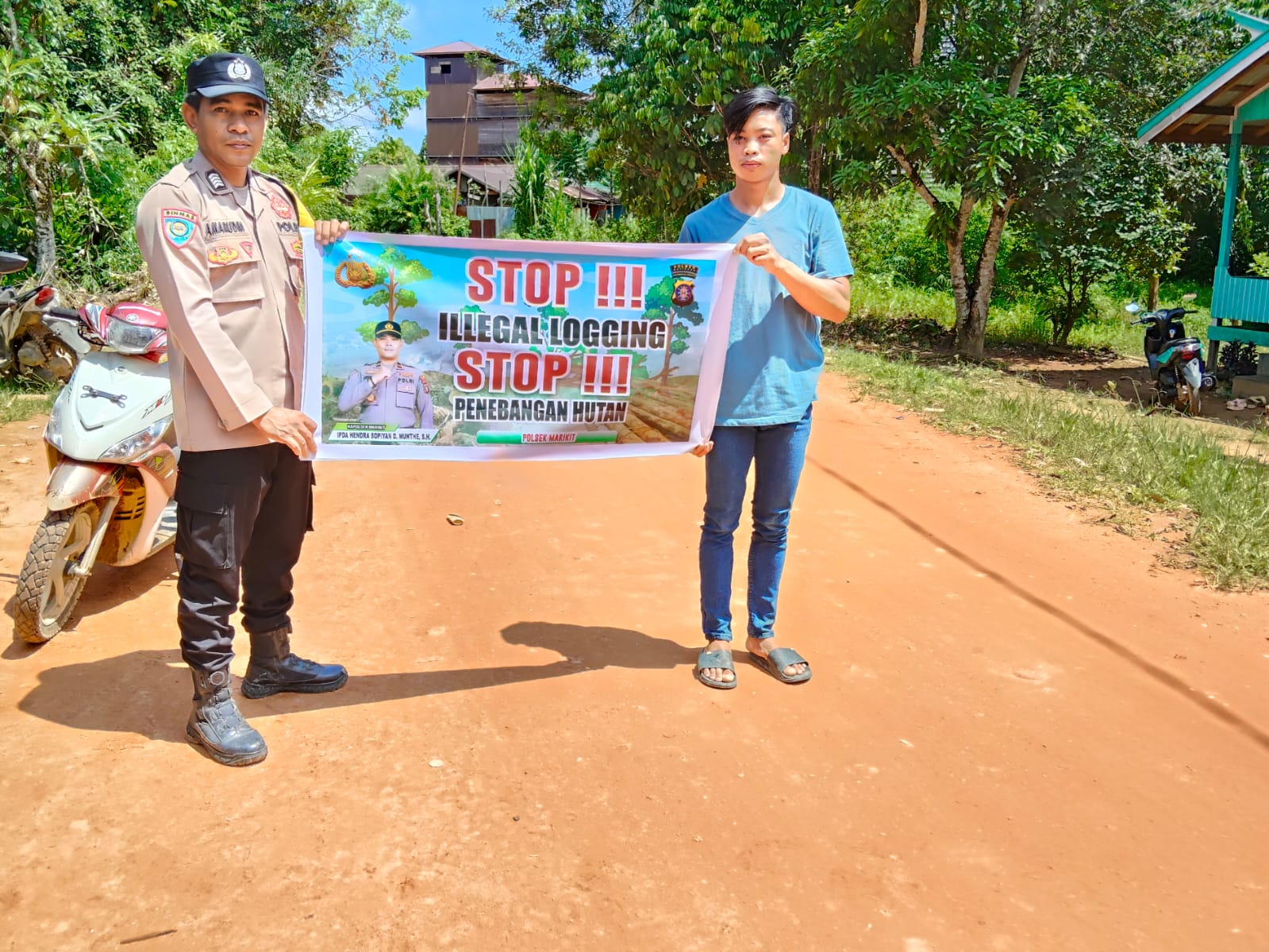 Polsek Marikit melaksanakan giat Sosialisasi Ilegal Logging kepada Masyarakat Desa Tumbang Hiran Kec. Marikit