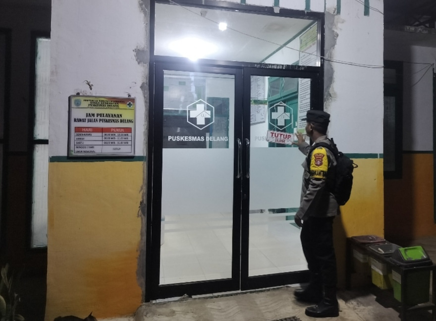Piket Polsek Delang melaksanakan patroli diwilkum Polsek Delang