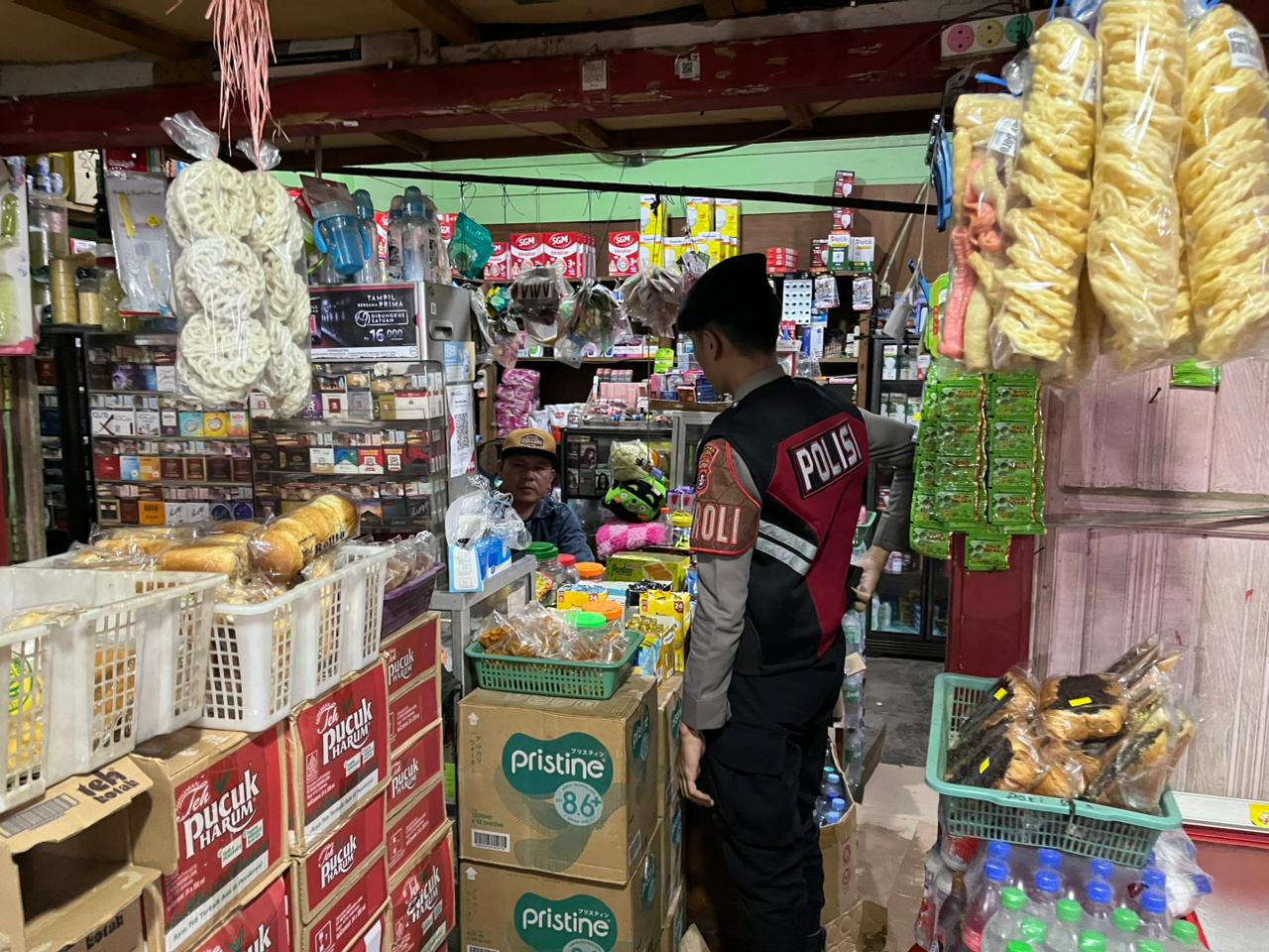 Ciptakan Rasa Aman, Satuan Samapta Patroli di Pasar Tradisional Lamandau