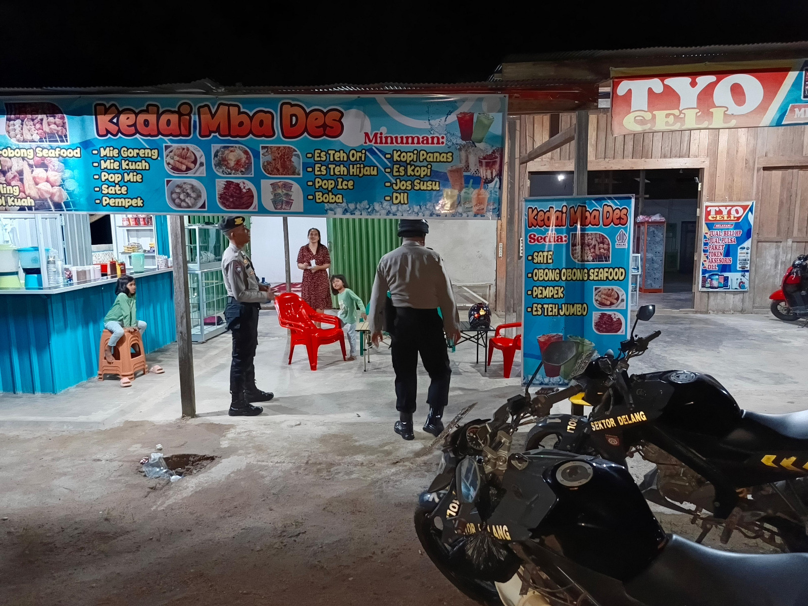 Piket Polsek Delang melaksanakan Silaturahmi ke warga masyarakat