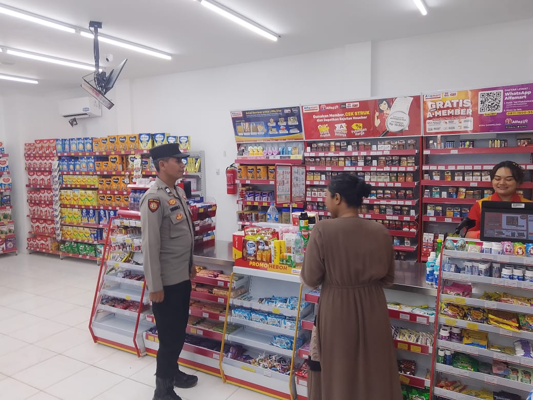 Patroli Polsek Bulik Sambangi Toko Modern, Cegah Aksi Kejahatan