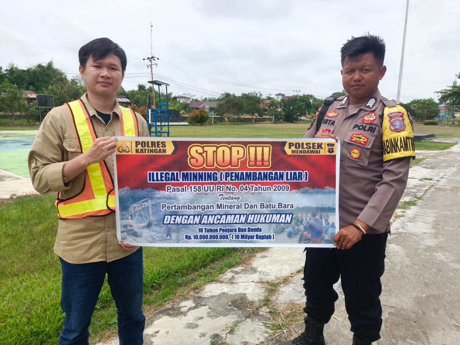 ‎Upaya pencegahan Penambangan Emas Tanpa Ijin (PETI) di Kecamatan Mendawai, Bhabinkamtibmas sosialisasi kepada masyarakat.