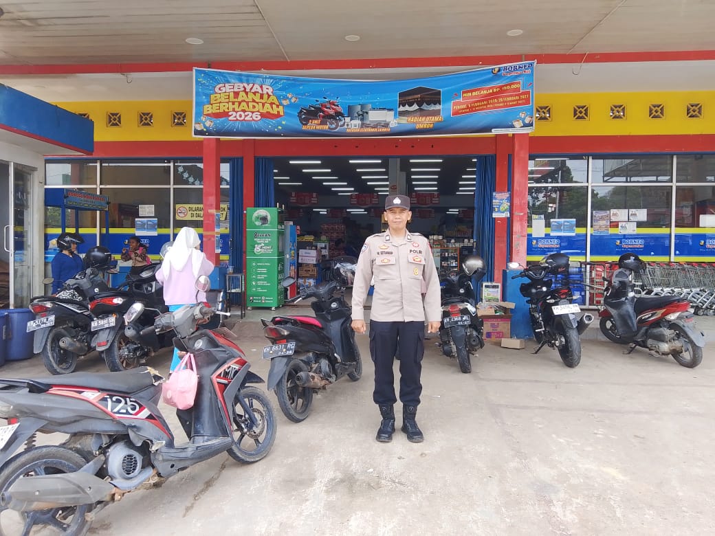 Personil Piket Polsek Bulik Laksanakan Patroli Pertokoan