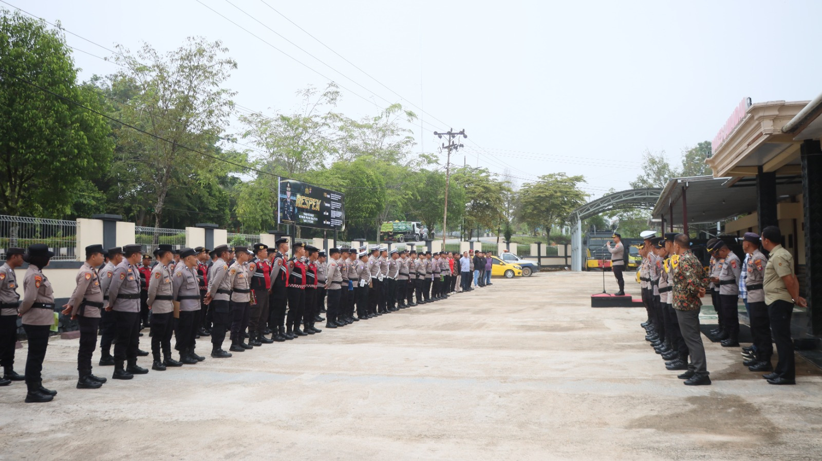 Kapolres Lamandau Pimpin Apel Siaga dalam Rangka Pengamanan Hari Buruh 2026
