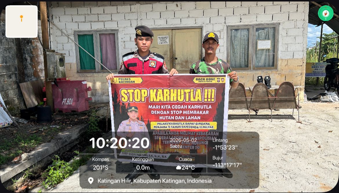 Personel Samapta Polres Katingan Sosialisasikan Pencegahan Karhutla kepada Masyarakat Desa Hampalit.