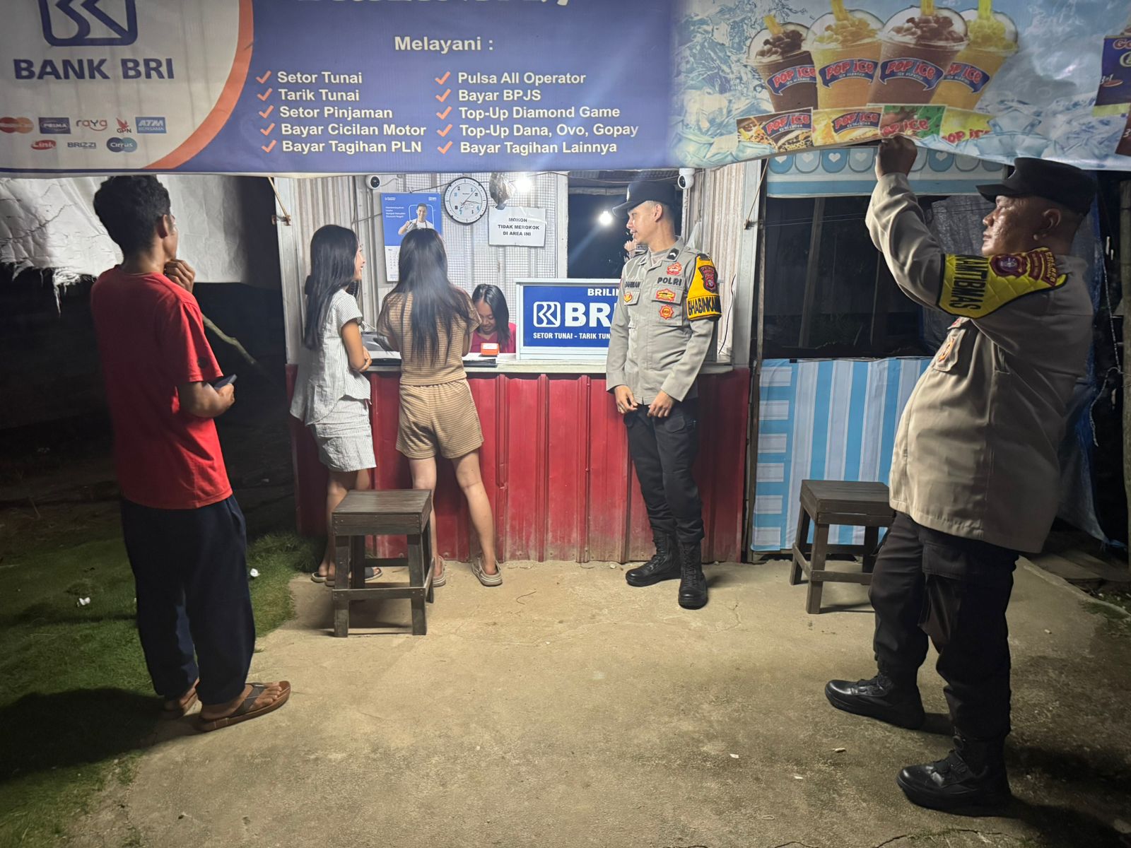‎Ciptakan rasa Aman Polsek Katingan Hulu melaksanakan kegiatan Patroli Dialogis di Wilayah Kec. Katingan Hulu, Kab. Katingan.‎