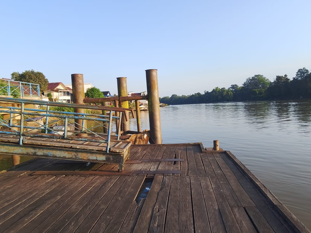 Piket Polsek Bulik Cek debit air di Kelurahan Nanga Bulik