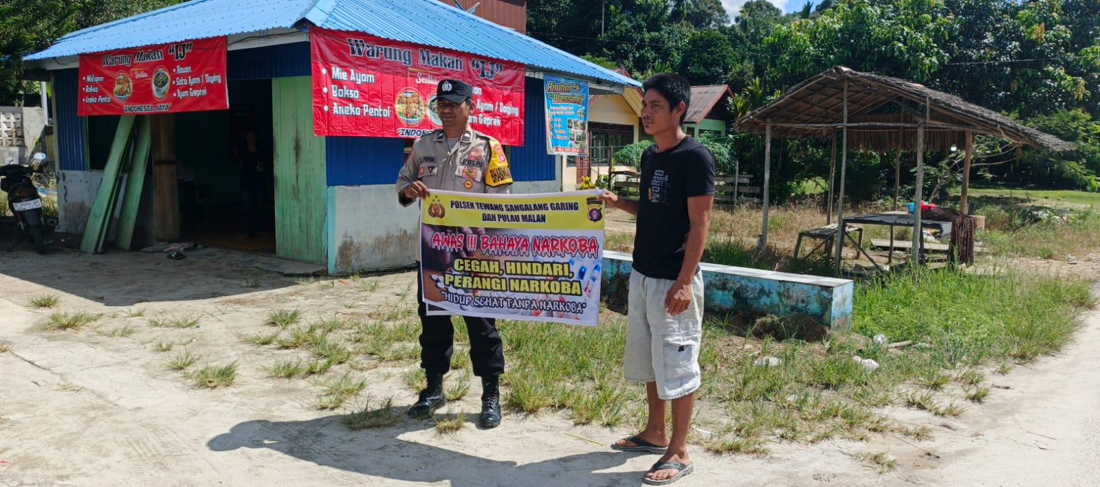 ‎Melalui Media Spanduk, Polsek Tewang Sangalang Garing dan Pulau Malan Imbau Warga Tidak Terjerumus  Penyalahgunaan Narkoba.