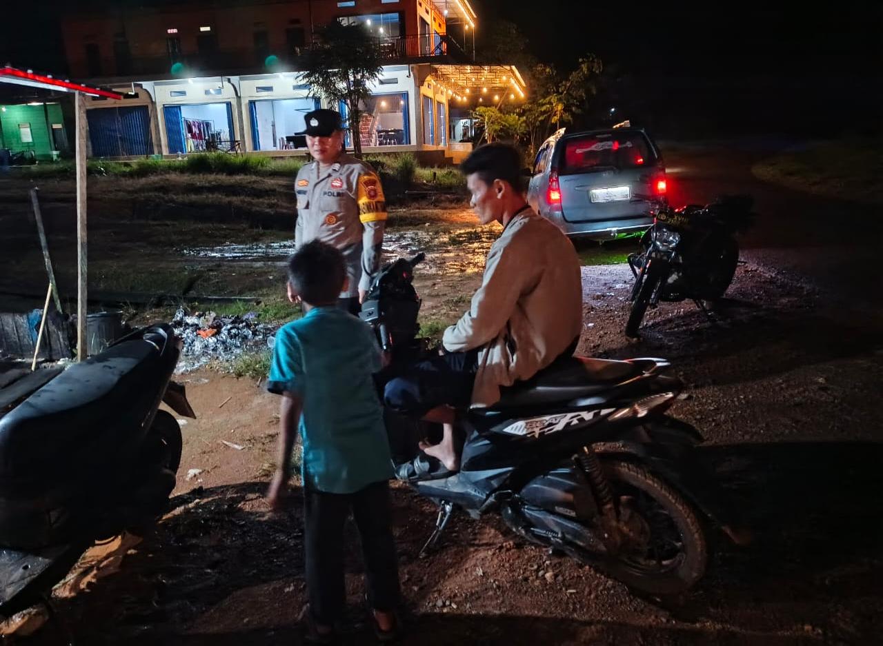 Polsek Lamandau sambangi warga, sosialisasikan bahaya minuman keras
