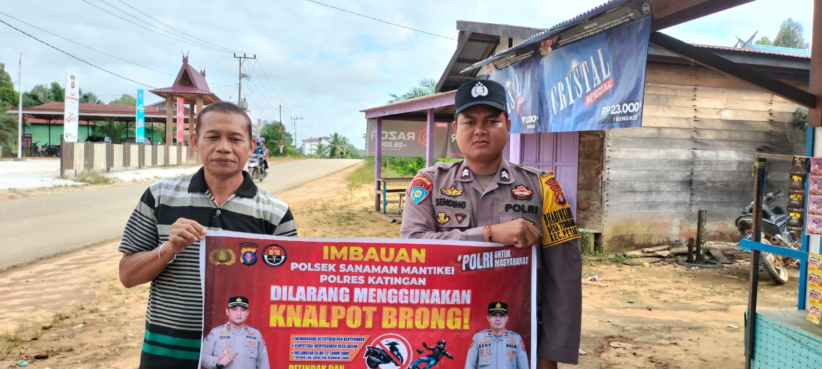 Bhabinkamtibmas Desa Tumbang Baraoi Sosialisasi imbauan tentang Karhutla