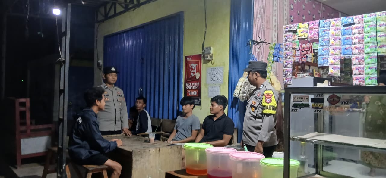 Patroli Malam Akhir Pekan, Polsek Lamandau Rangkul Generasi Muda Melalui Sambang Dialogis