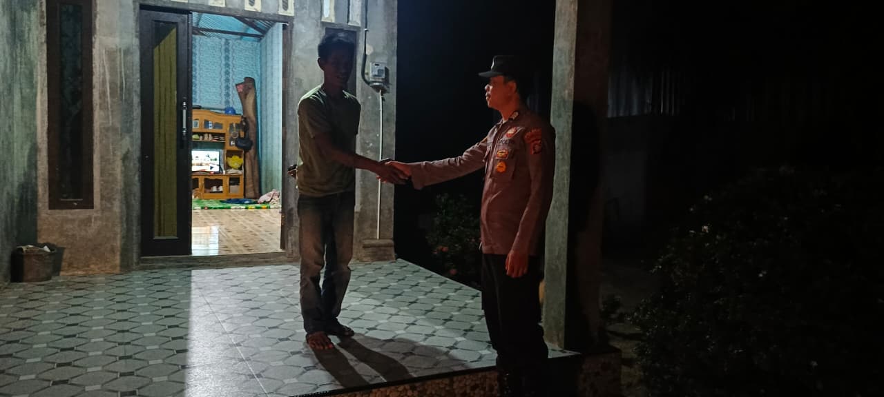 Door to Door System, Polsek Lamandau Pererat Kemitraan dengan Masyarakat pada Patroli Malam