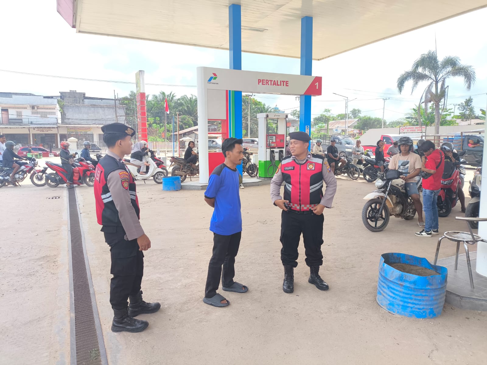 Sat Samapta Polres Lamandau Pantau Langsung Kondisi SPBU Demi Jamin Keamanan dan Kelancaran Pelayanan