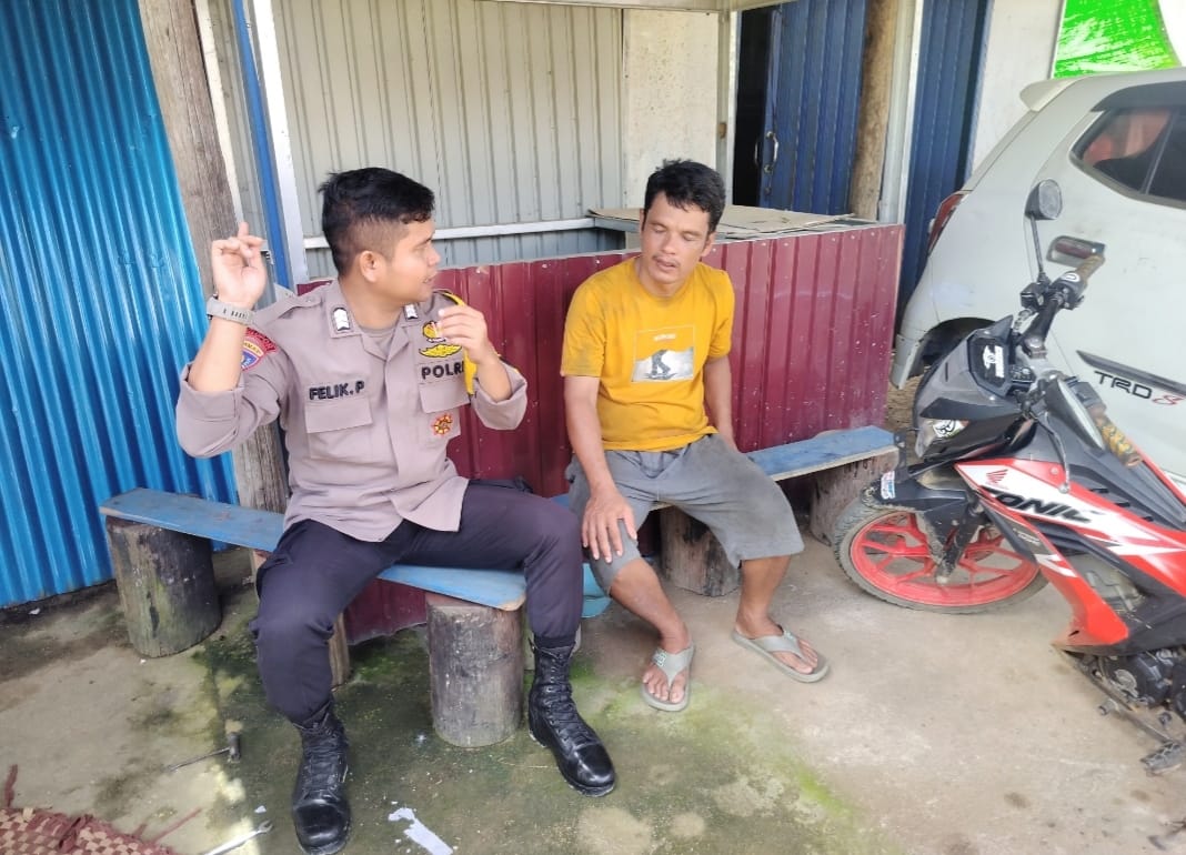 Polsek Delang Laksanakan Patroli Dialogis, Sampaikan Pesan Kamtibmas kepada Masyarakat