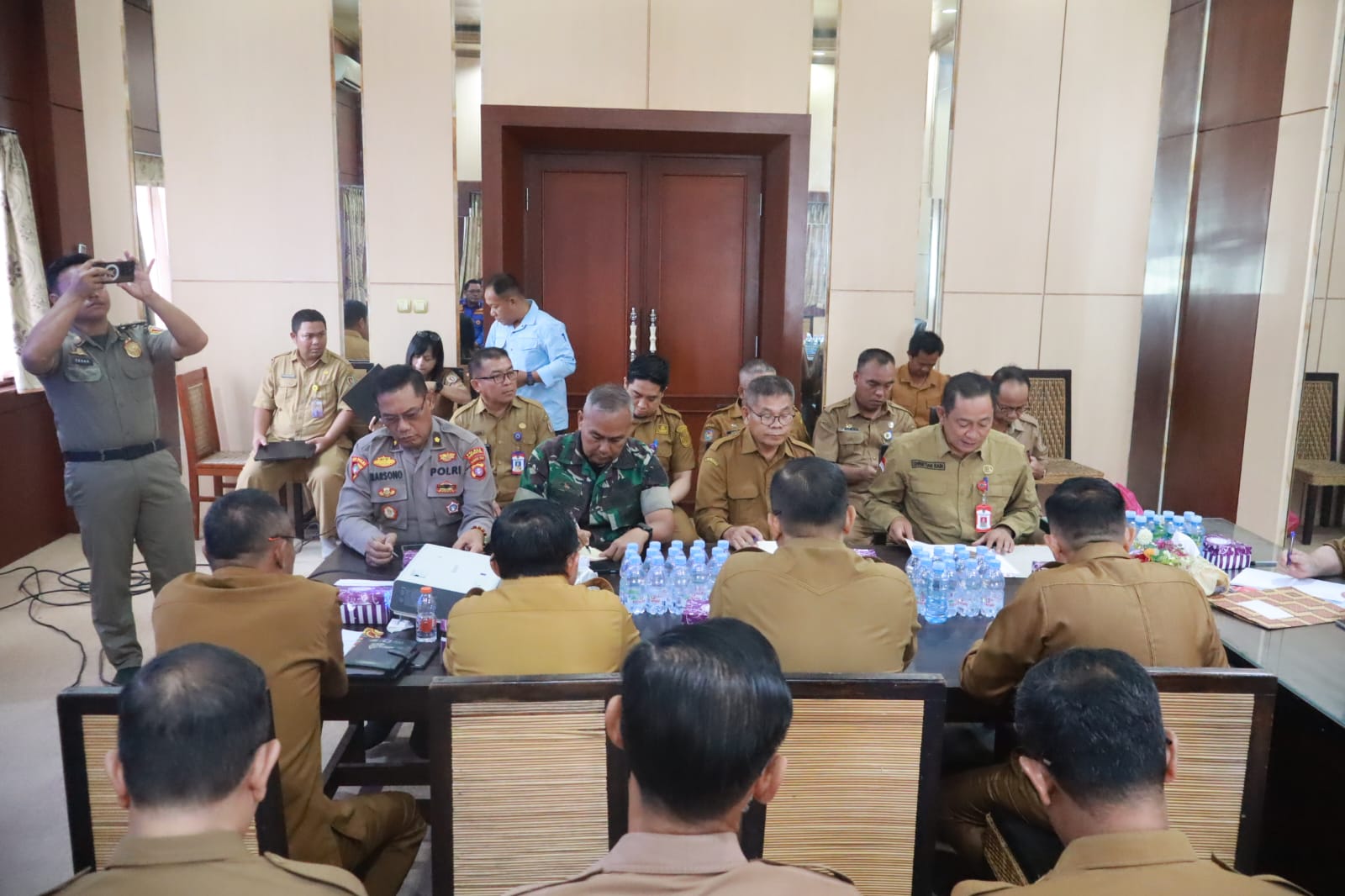 Polres Katingan Hadiri Rakor Perkuat Kesiapsiagaan Karhutla