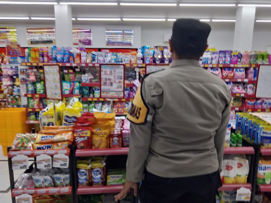 Polsek Bulik Tingkatkan Patroli di Pusat Perbelanjaan, Berikan Rasa Aman kepada Masyarakat