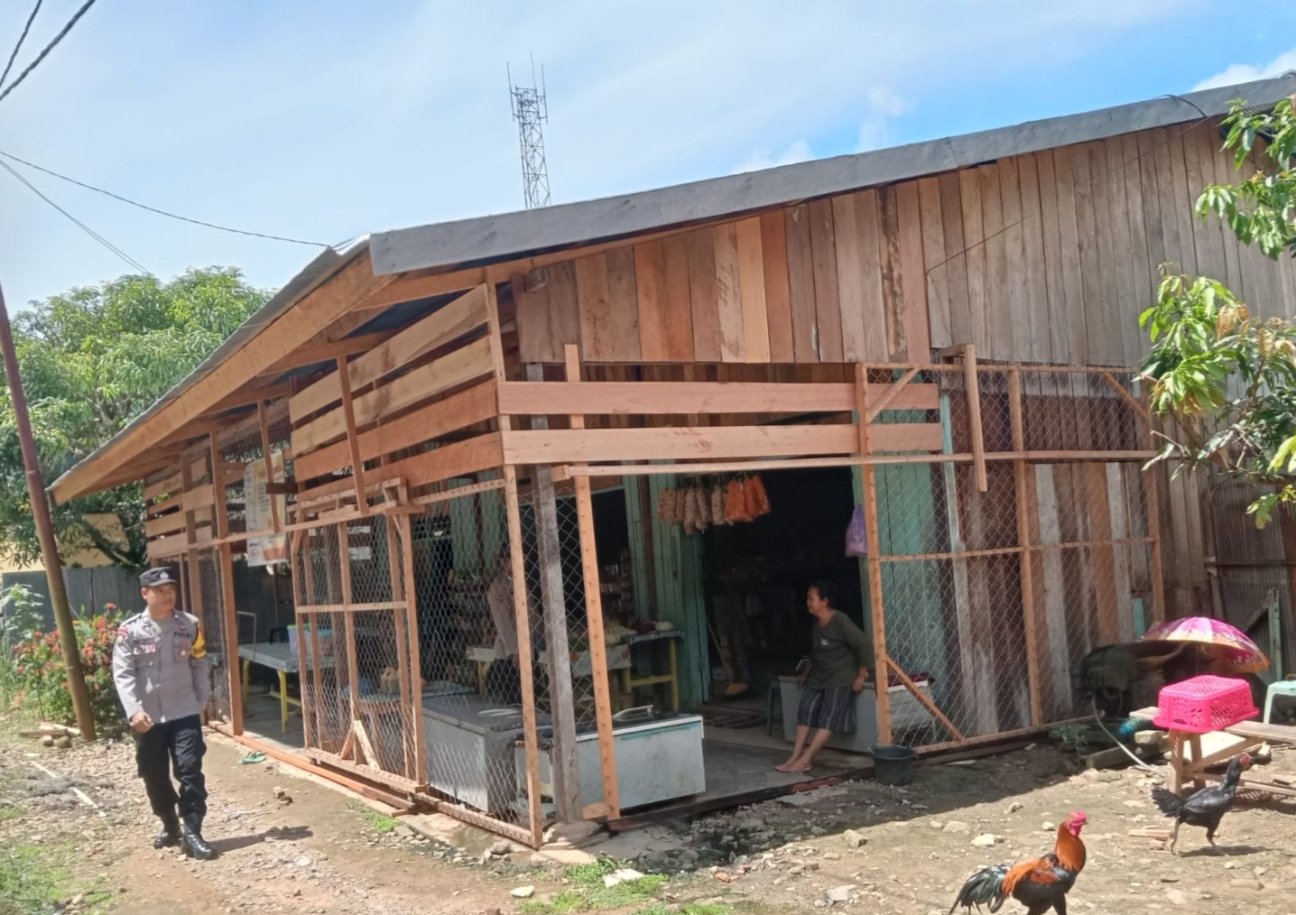 Polsek Delang Sambangi Warga, Perkuat Kemitraan dalam Menjaga Kamtibmas