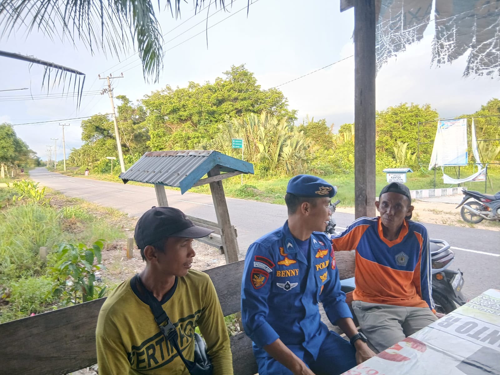 Cegah potensi gangguan Kamtibmas personel Ditpolairud Polda Kalteng menghimbau masyarakat untuk jauhi narkoba