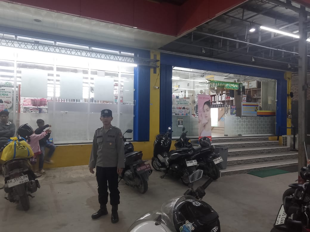 Polsek Bulik Sambangi Pertokoan, Perkuat Kamtibmas