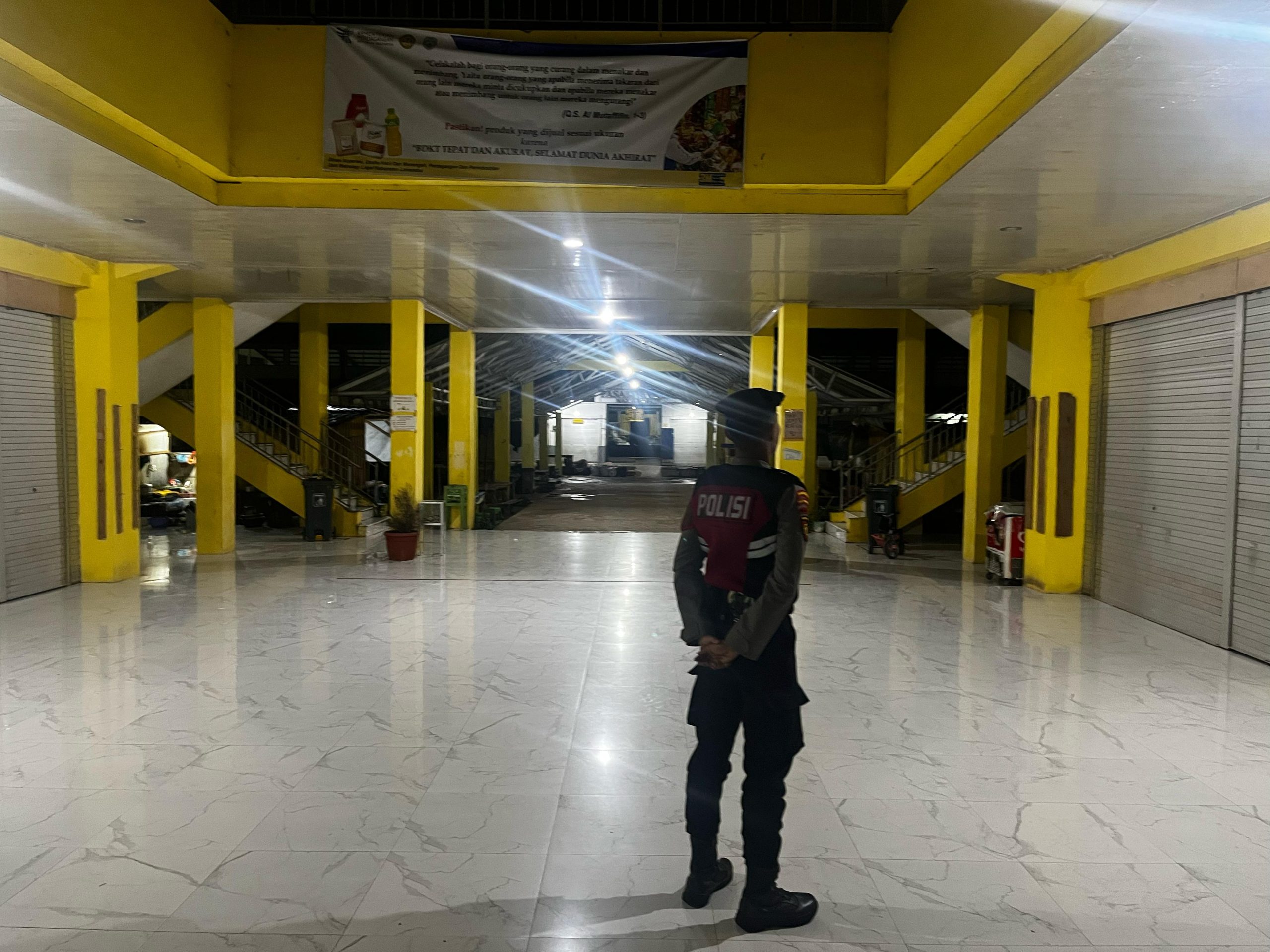 Sat Samapta Polres Lamandau Patroli Pasar Induk, Antisipasi Gangguan Keamanan Malam Hari