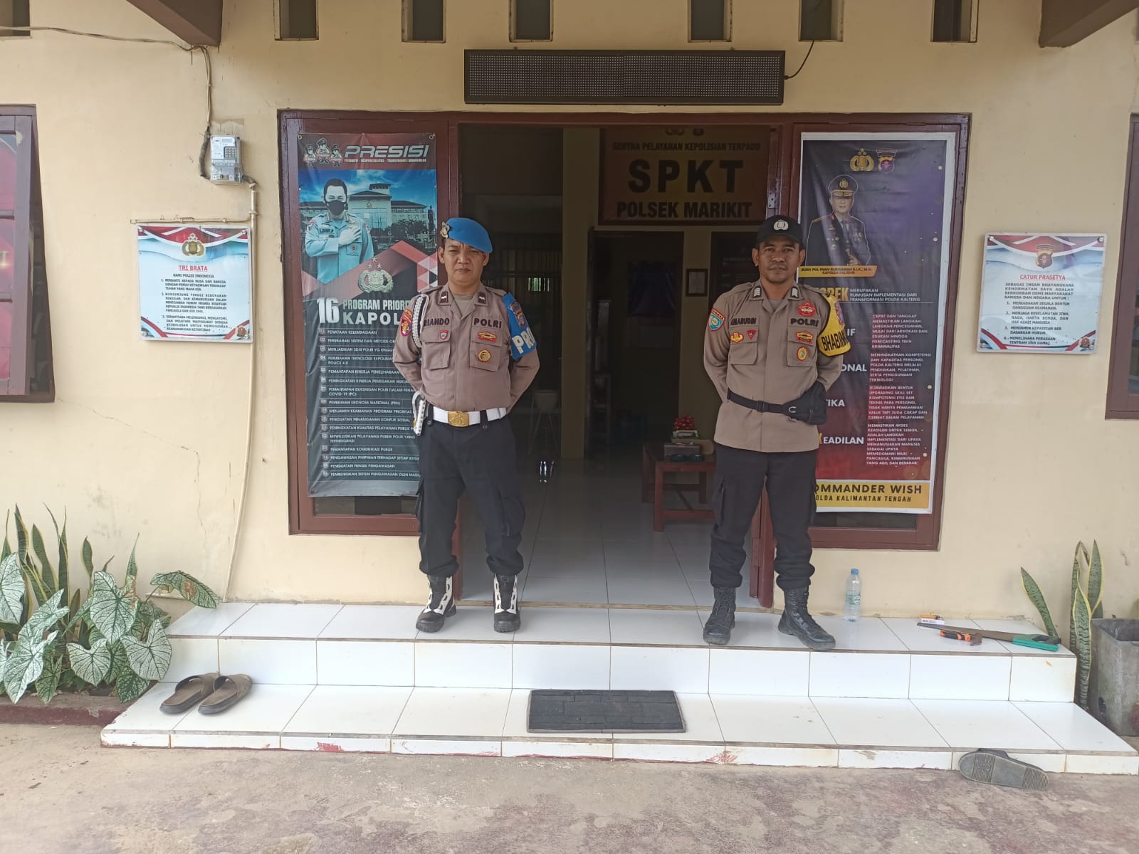 Kontrol ketat: Piket SPKT Polsek Marikit Siaga dan Kelola Informasi