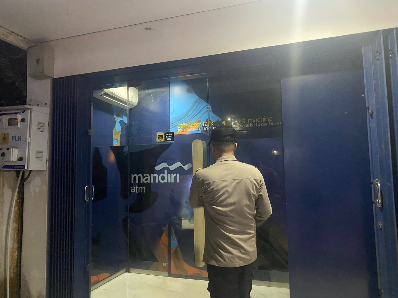 Polsek Bulik Patroli ATM dan Bank pada Jam Rawan, Antisipasi Gangguan Kamtibmas