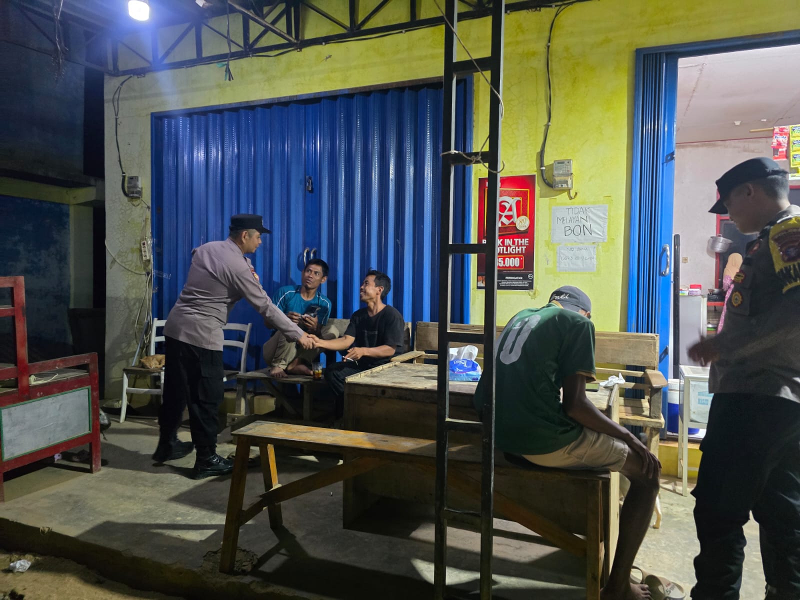 Polsek Lamandau Sambangi Pemuda, Bangun Komunikasi untuk Jaga Kamtibmas