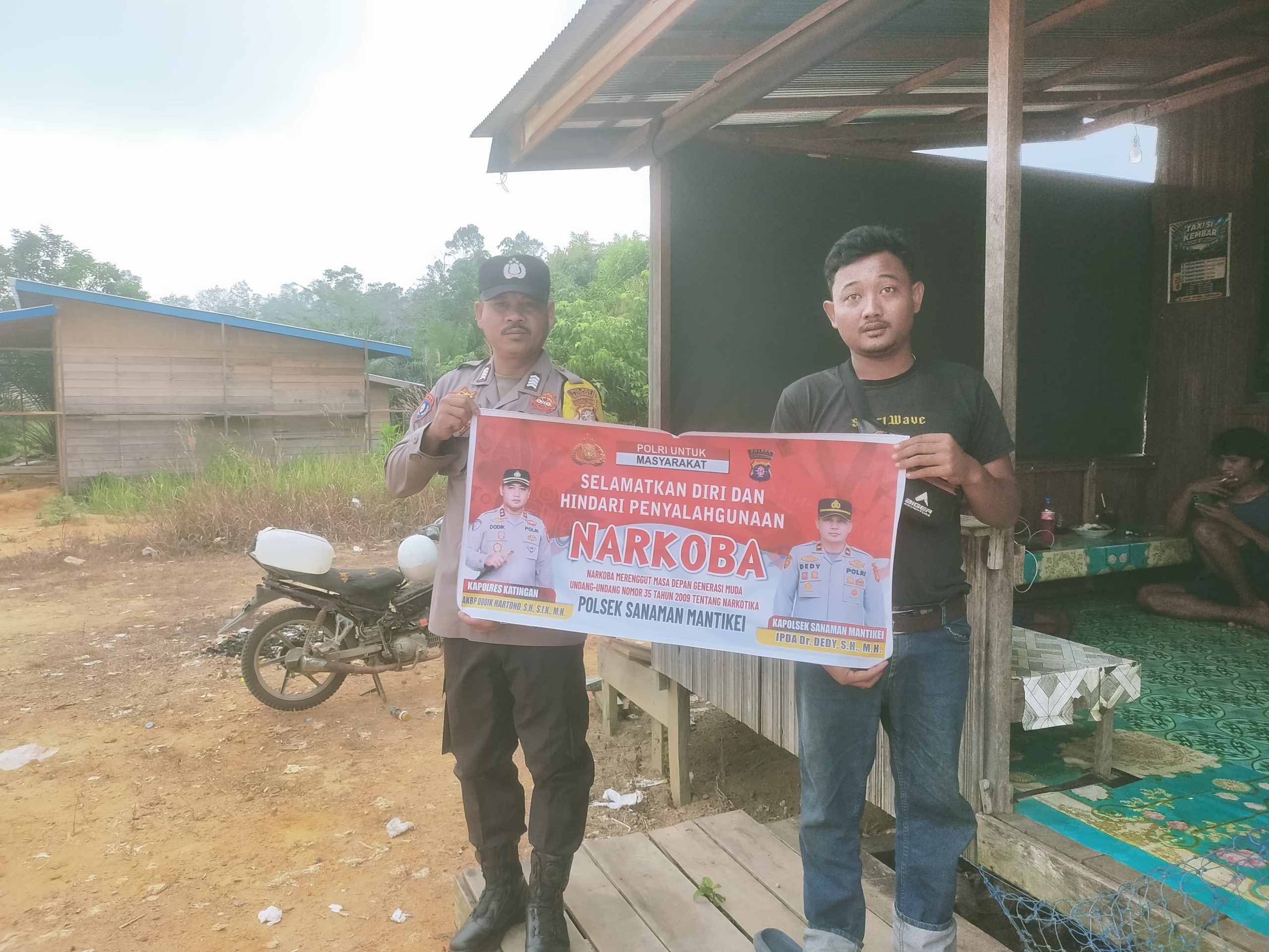 Bhabinkamtibmas Desa Tumbang Labehu Sosialisasi Bahaya penyalahgunaan Narkoba.