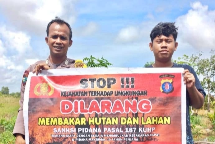 Upaya Pencegahan Karhutla, Bhabinkamtibmas Rutin Himbau Masyarakat tentang Bahaya Karhutla