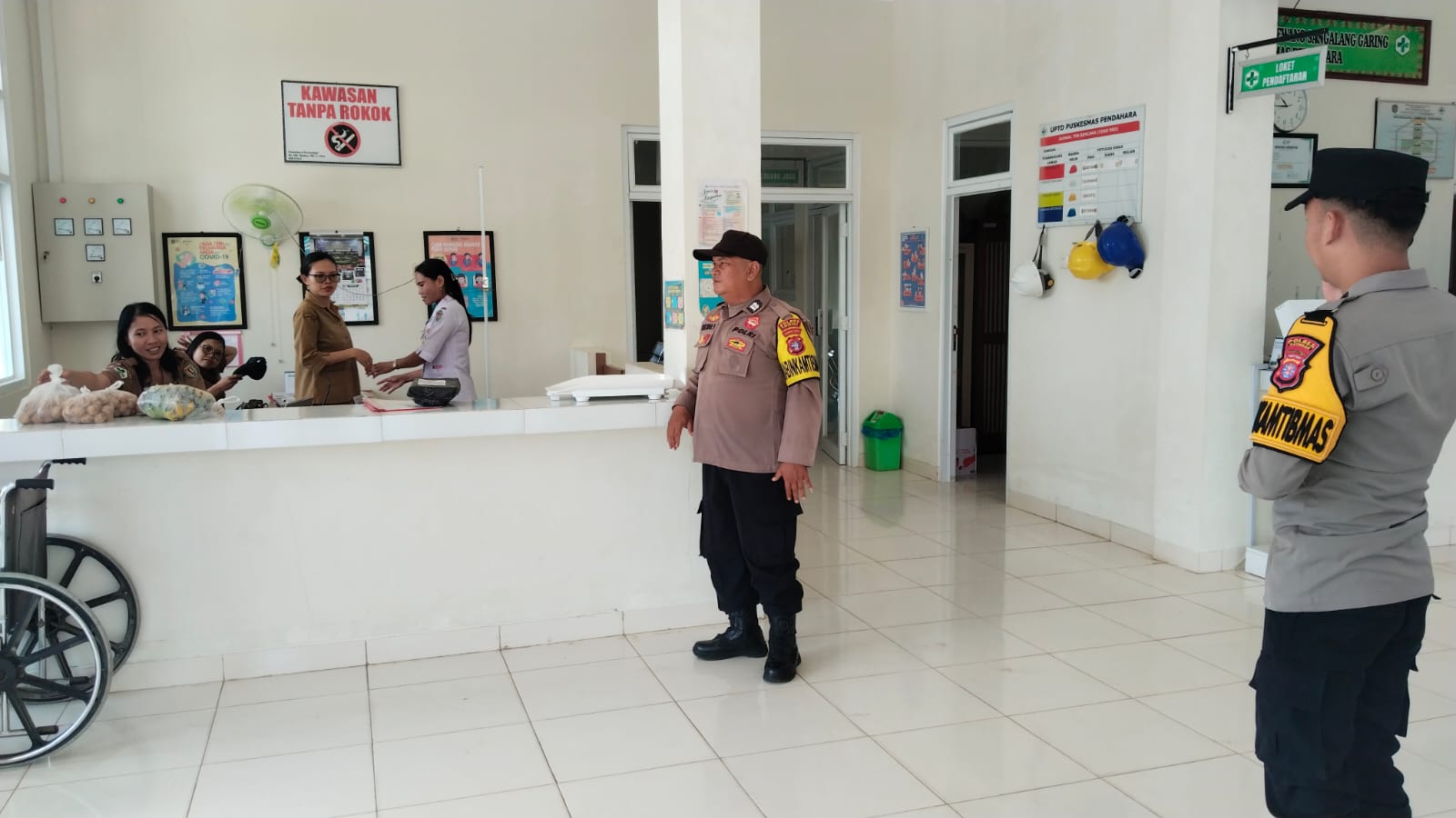 Dengan Patroli Dialogis, Polsek Tewang Sangalang Garing dan Pulau Malan Berikan Rasa Aman Kepada Masyarakat.