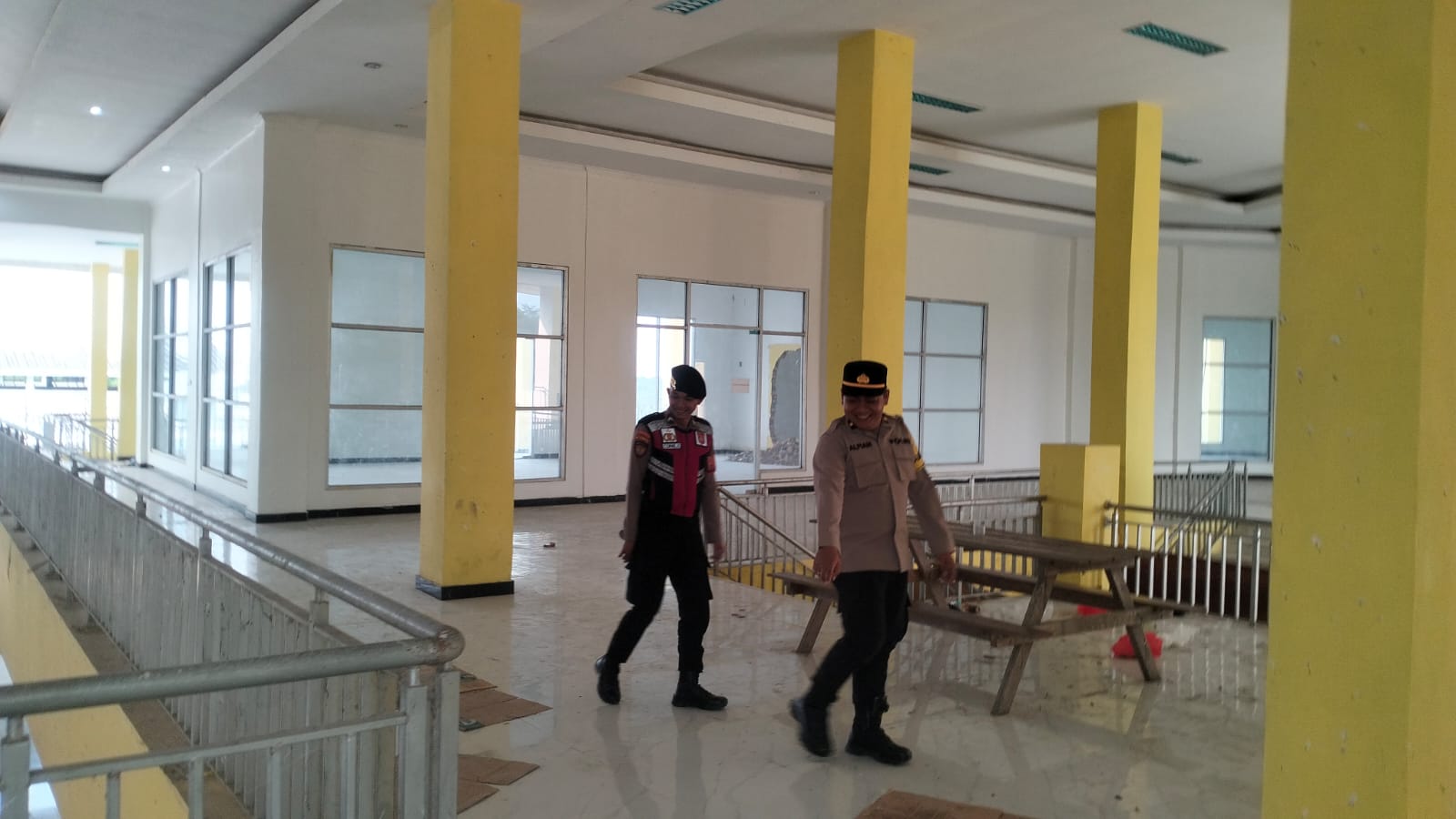 Sat Samapta Polres Lamandau Patroli Pasar Induk, Pantau Aktivitas dan Jaga Kamtibmas