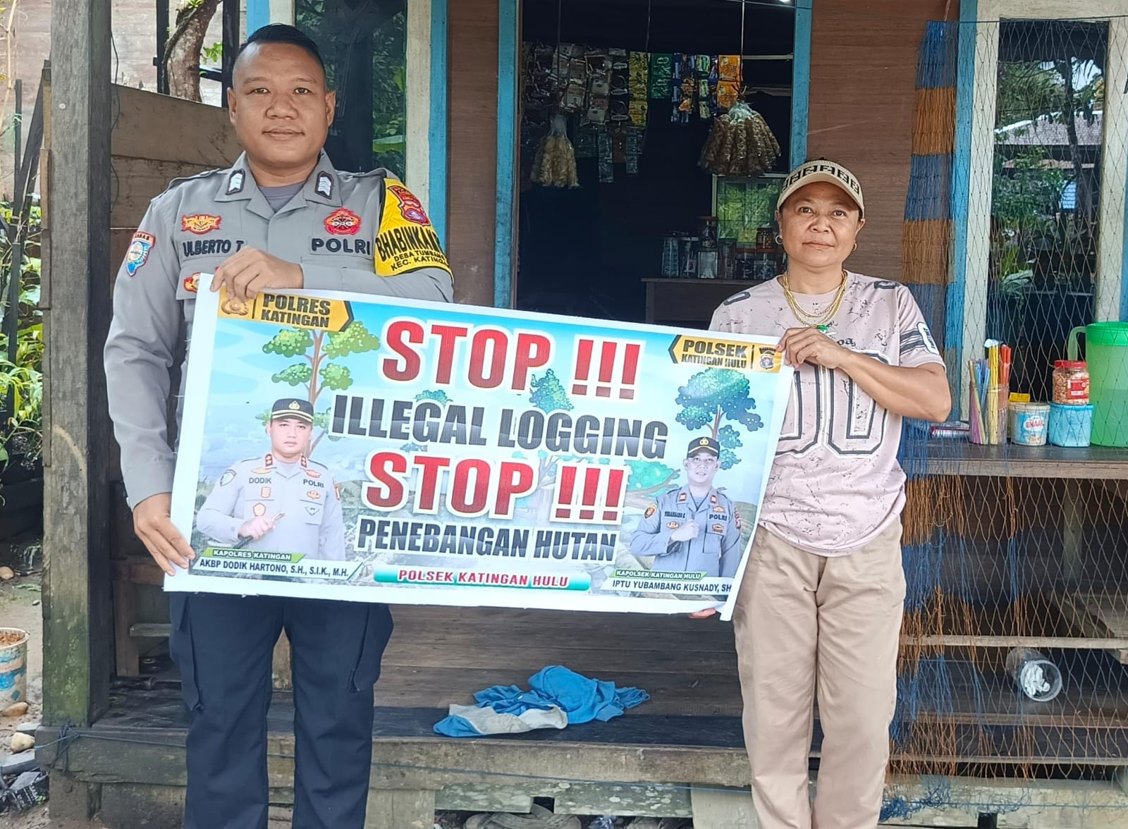 Upaya Pencegahan Penebangan Hutan secara Liar (Ilegal Logging), Bhabinkamtibmas sosialisasi kepada masyarakat.