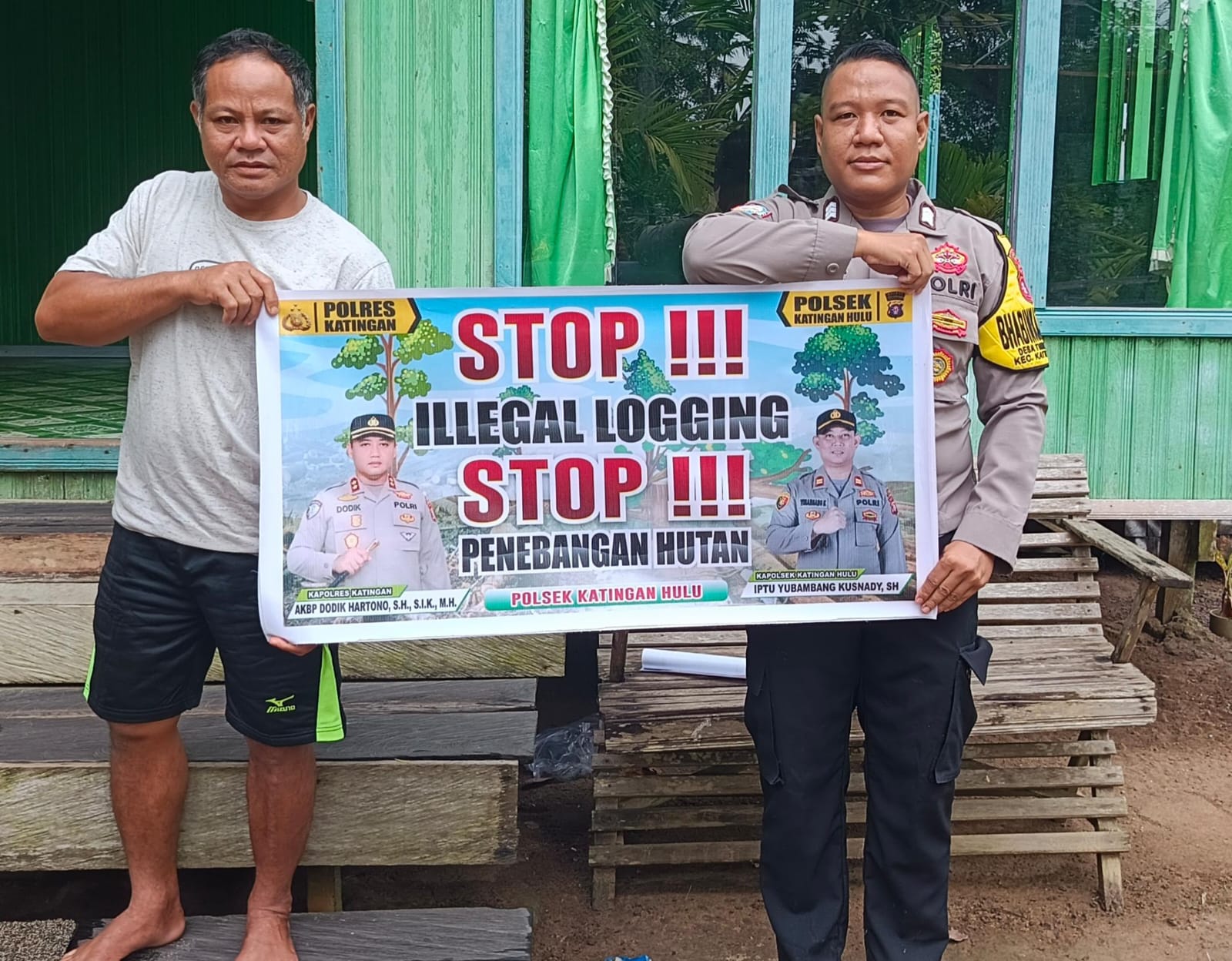 Upaya Pencegahan Penebangan Hutan secara Liar (Ilegal Logging), Bhabinkamtibmas sosialisasi kepada masyarakat.